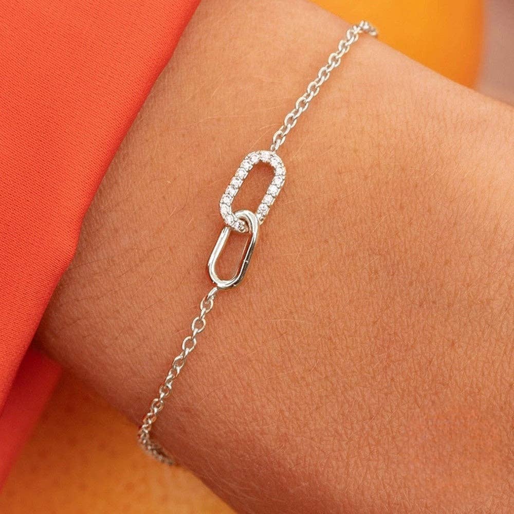 Interlocking Paperclip Link Bracelet in 925 Sterling Silver