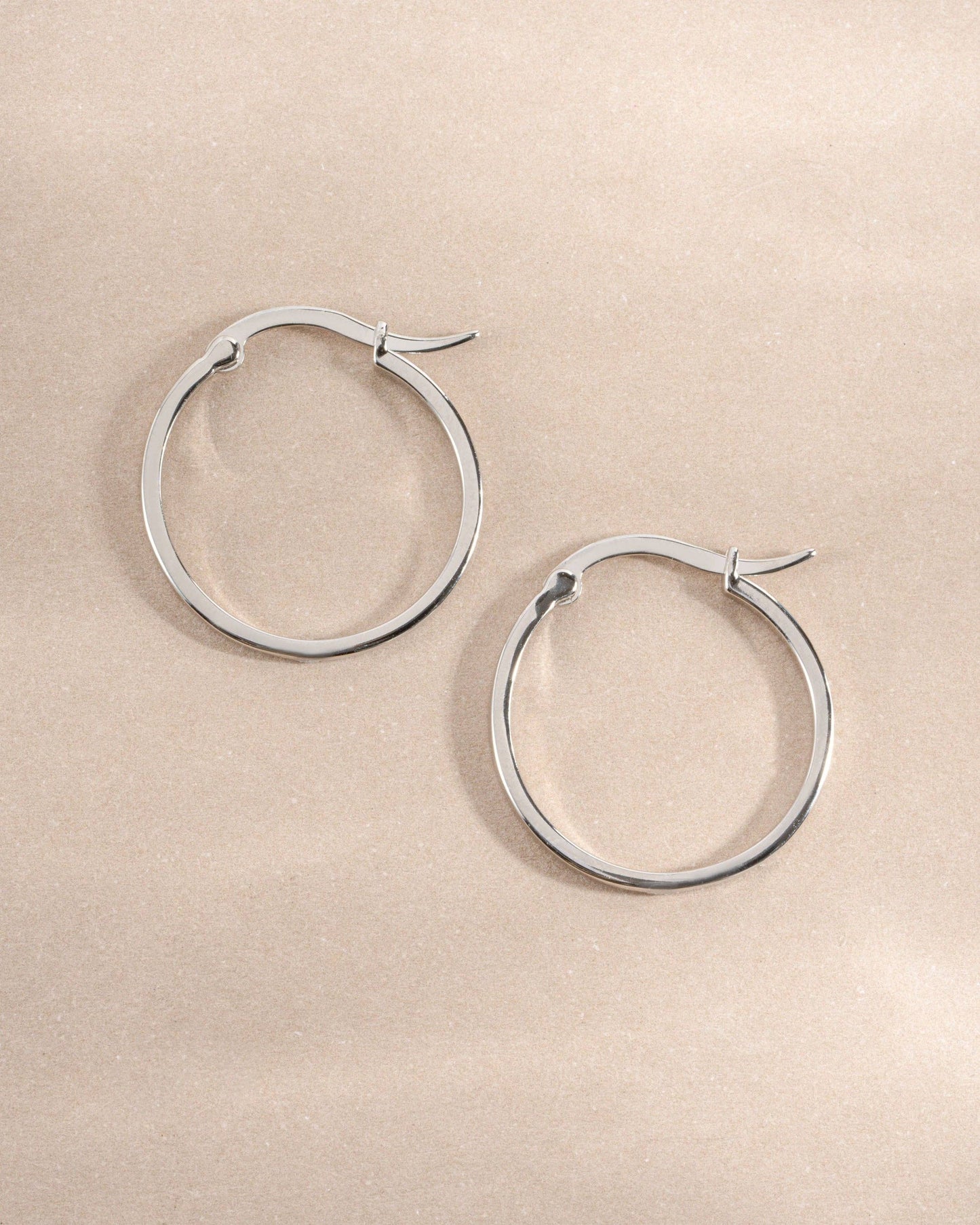 18mm Flat Hoops