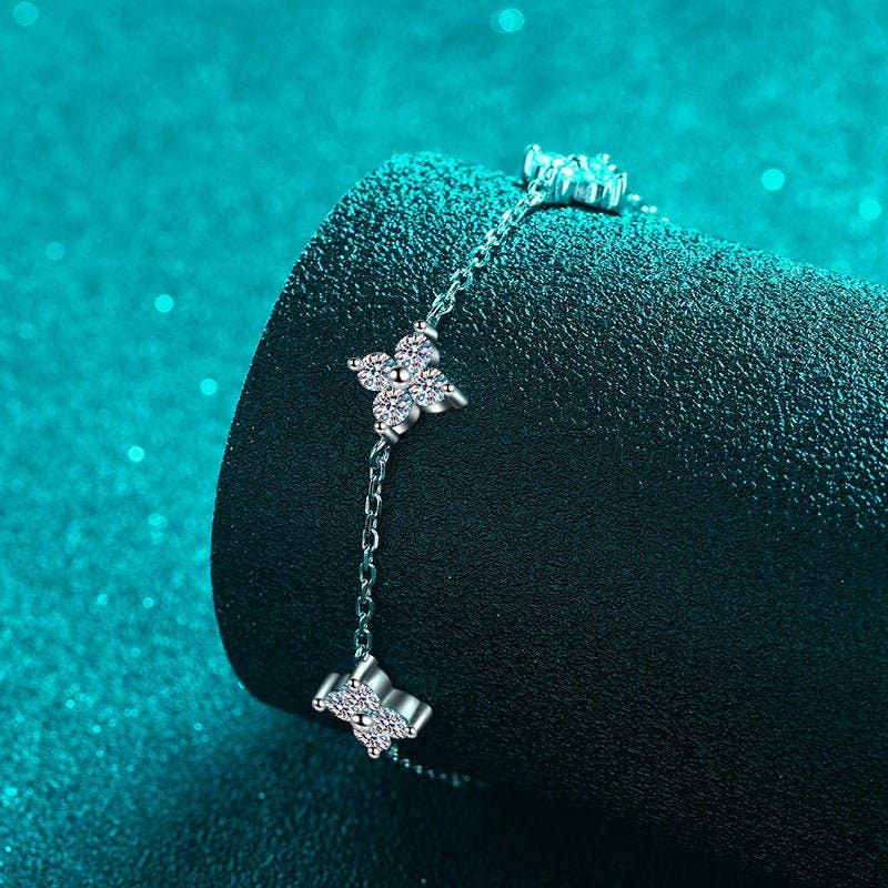 Moissanite Four Leaf Clover Bracelet in 925 Sterling Silver