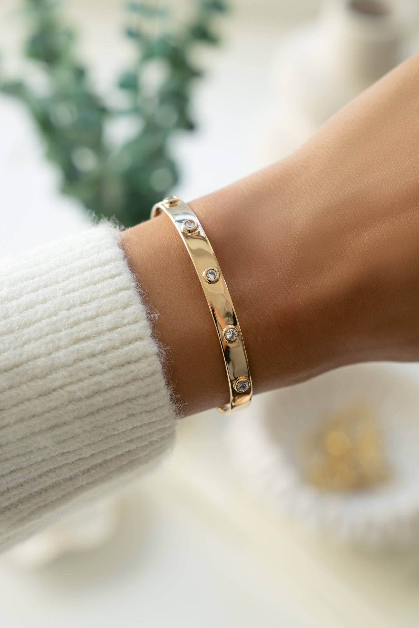 Adjustable Bezel Cuff