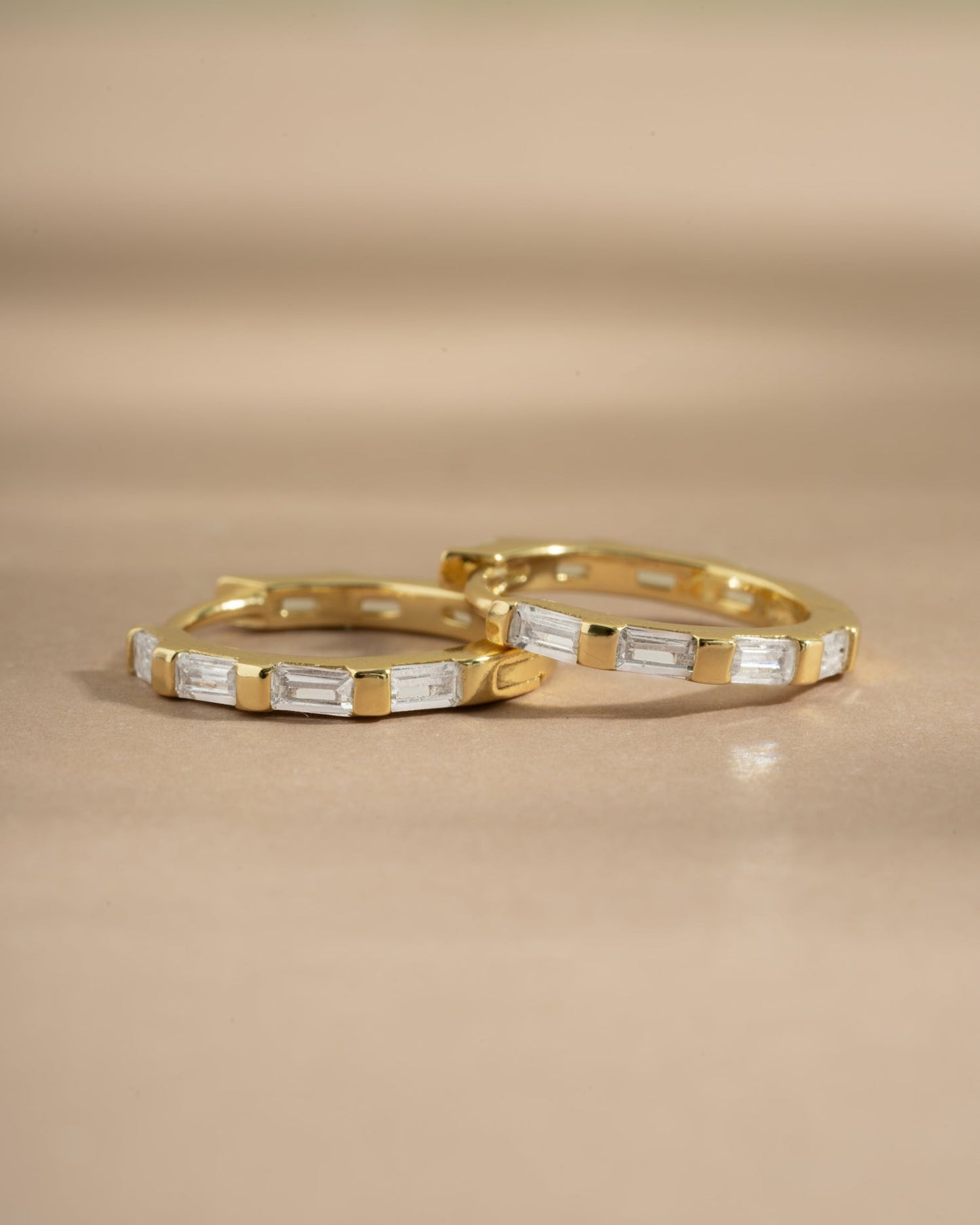 BAGUETTE HOOP EARRINGS