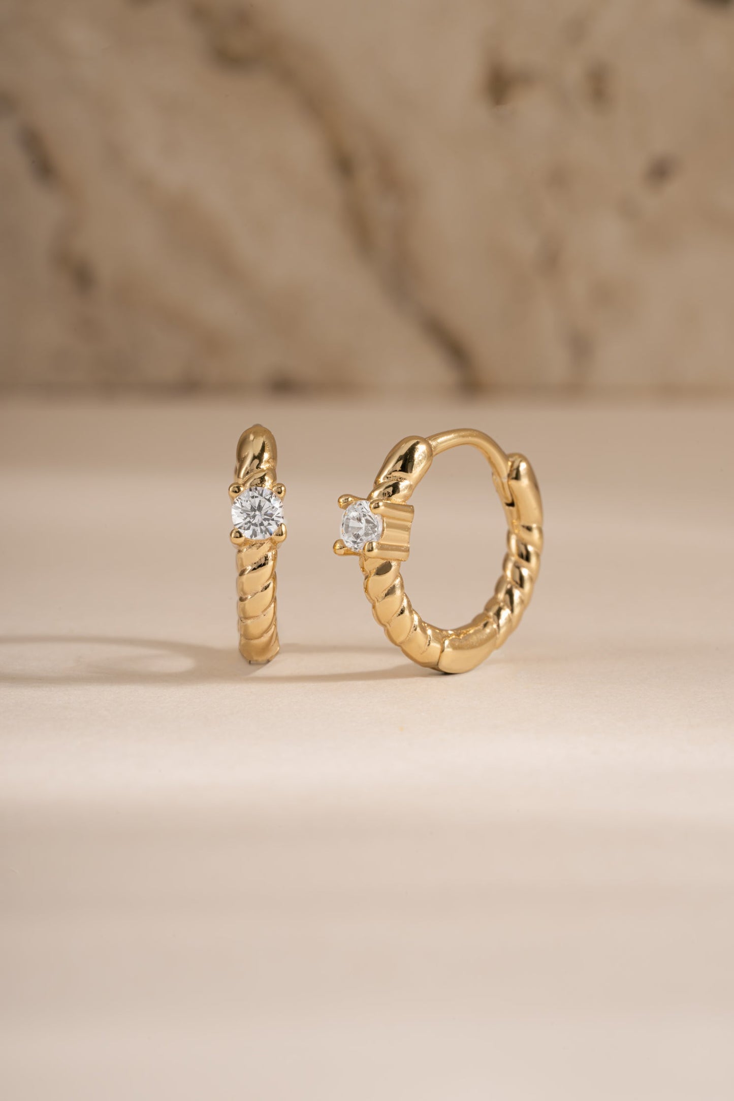 SPIRAL HUGGIE HOOPS