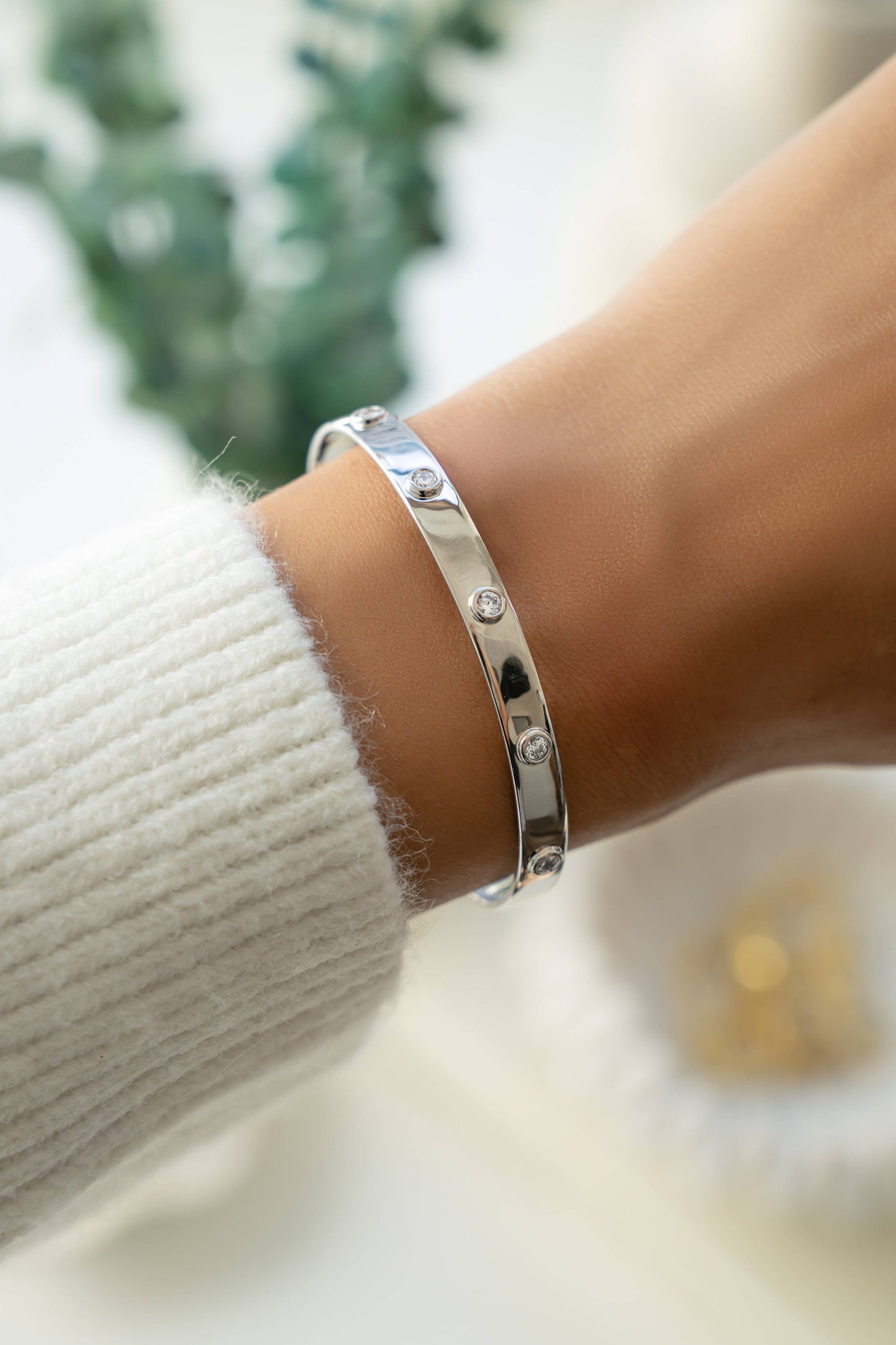 Adjustable Bezel Cuff