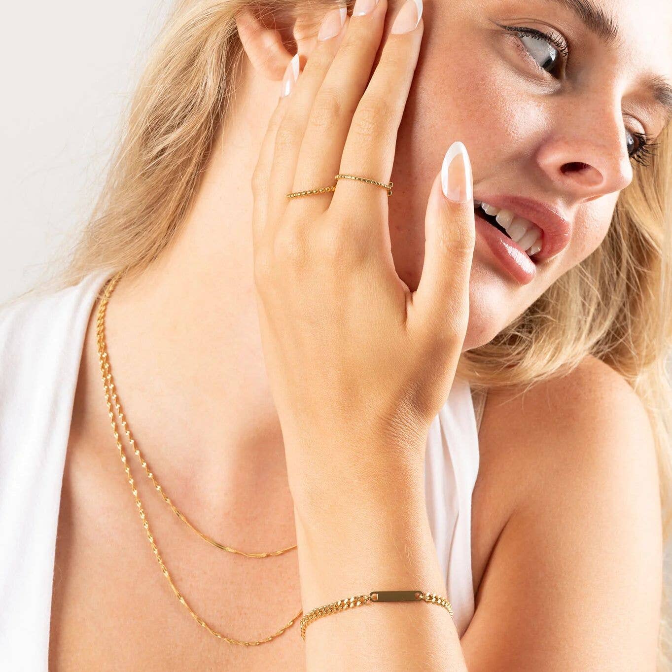 14K Gold Filled Plus™ Engravable Curb Chain Bar Bracelet