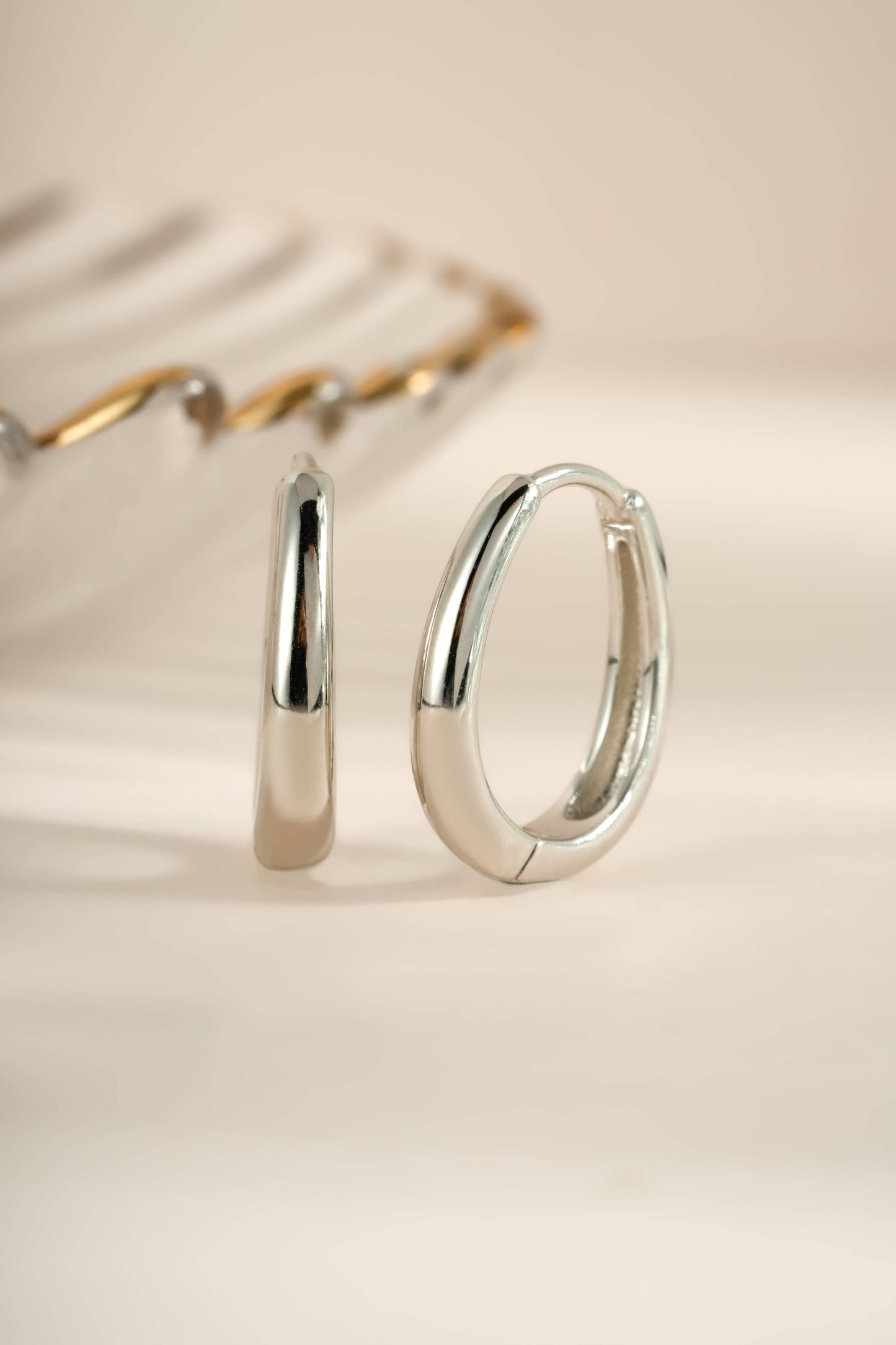 Oval Hoops