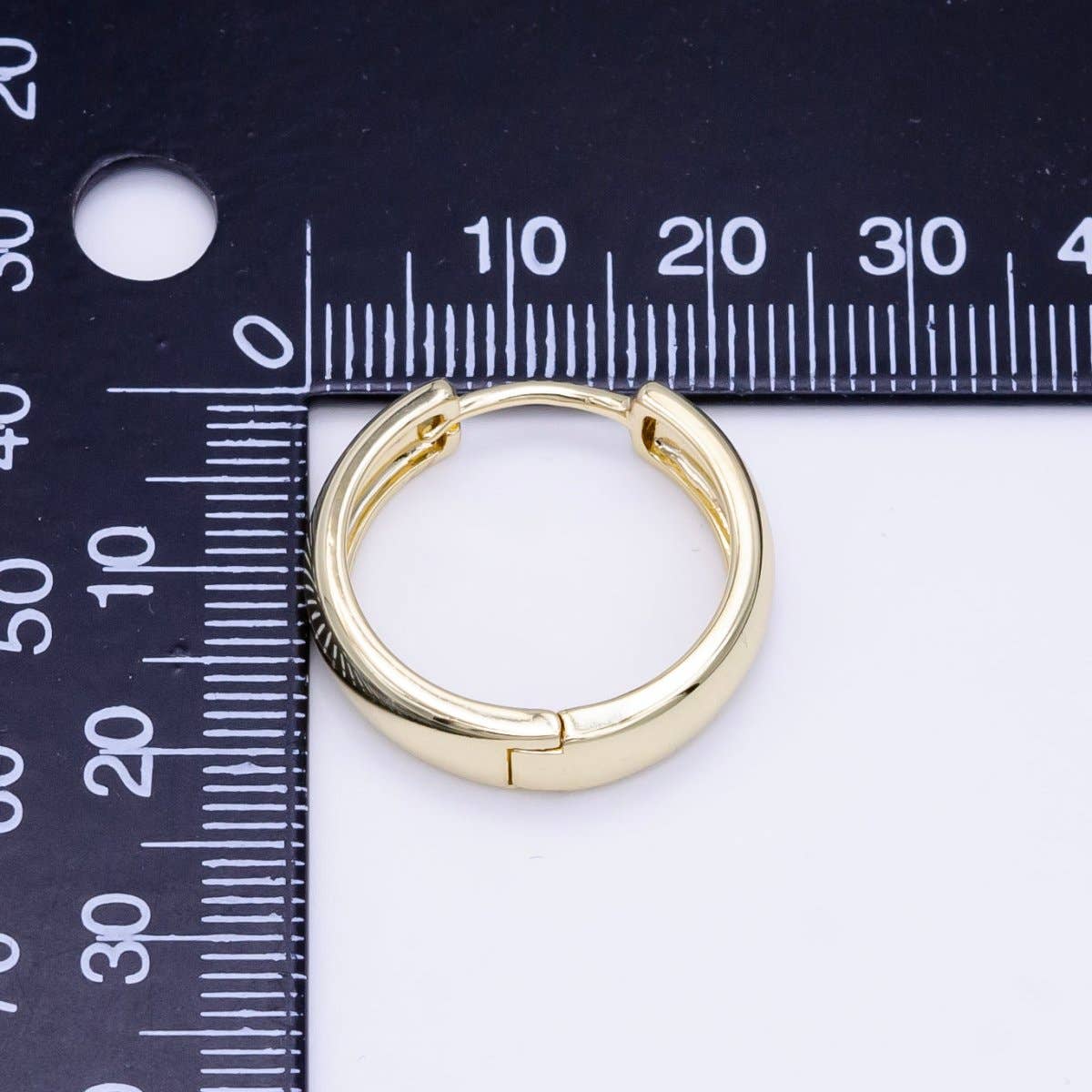 14K Gold Filled 22mm Minimalist Hoop Earrings | AB1211