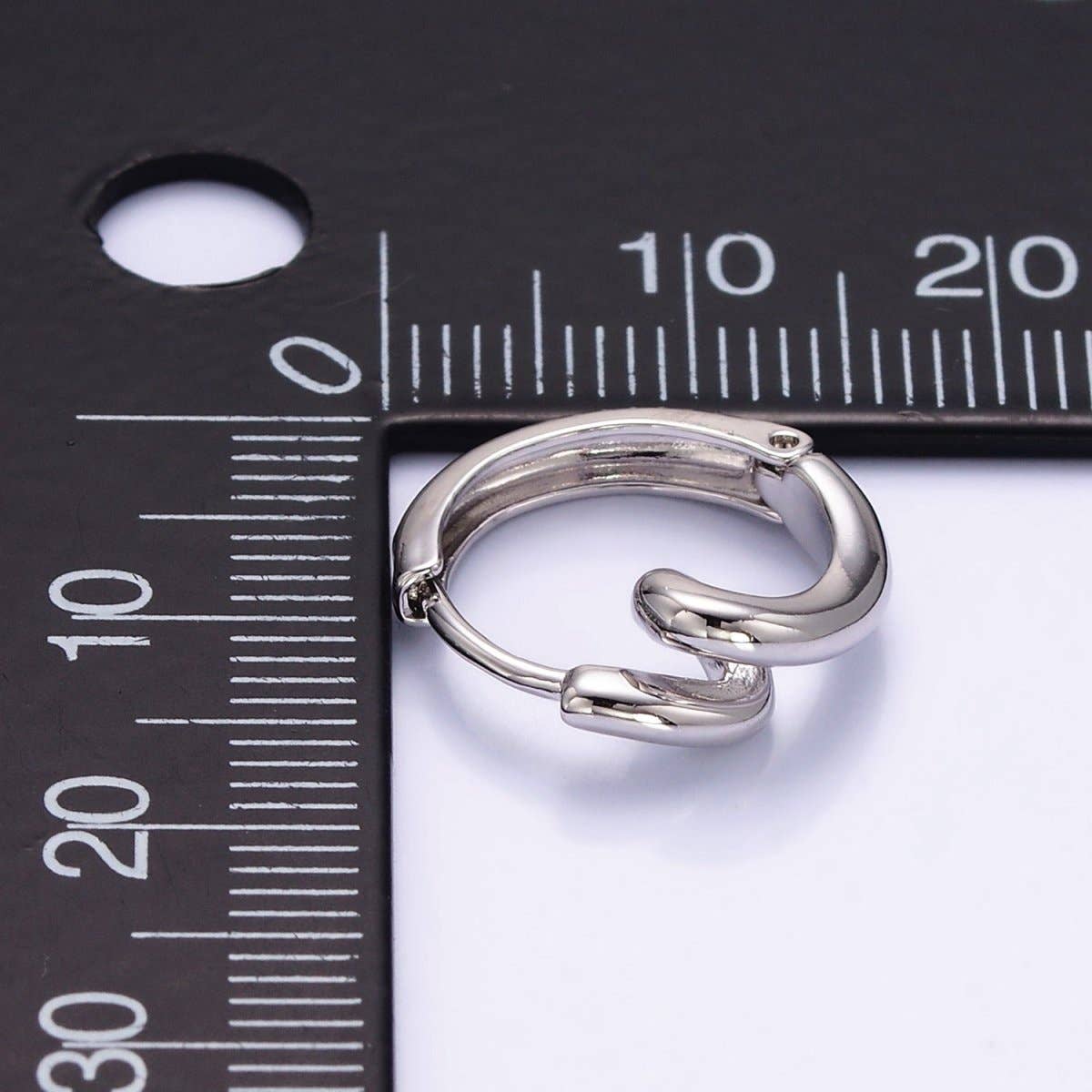White Gold Filled 15mm Circling Band Minimalist Huggie Earrings | Q276